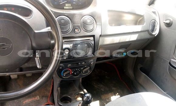Comprar Usado Chevrolet spark Azul Carro em Luanda em Luanda Province Comprar Usado Chevrolet spark Azul Carro em Luanda em Luanda Province