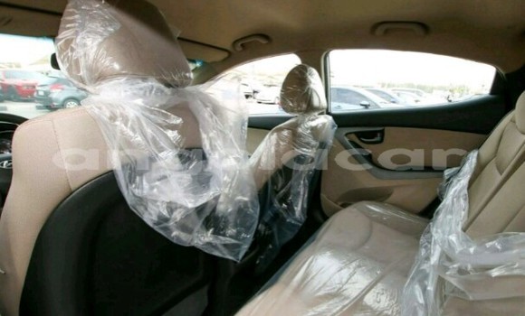 Comprar Novo Hyundai Elantra Branco Carro em Luanda em Luanda Province Comprar Novo Hyundai Elantra Branco Carro em Luanda em Luanda Province