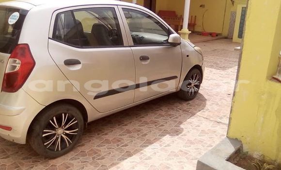 Comprar Usado Hyundai i10 Prata Carro em Luanda em Luanda Province Comprar Usado Hyundai i10 Prata Carro em Luanda em Luanda Province