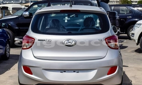 Comprar Novo Hyundai i10 Outro Carro em Luanda em Luanda Province Comprar Novo Hyundai i10 Outro Carro em Luanda em Luanda Province