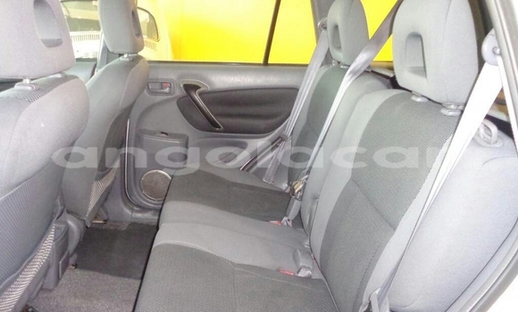Comprar Novo Toyota RAV4 Outro Carro em Luanda em Luanda Province Comprar Novo Toyota RAV4 Outro Carro em Luanda em Luanda Province