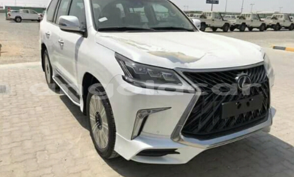 Comprar Novo Lexus LX Branco Carro em Luanda em Luanda Province Comprar Novo Lexus LX Branco Carro em Luanda em Luanda Province