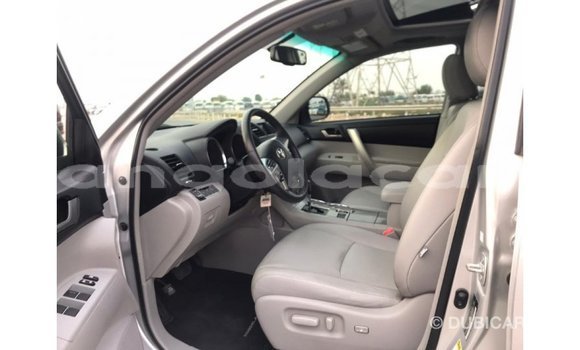 Comprar Importar Toyota Highlander Outro Carro em Import - Dubai em Bengo Province Comprar Importar Toyota Highlander Outro Carro em Import - Dubai em Bengo Province