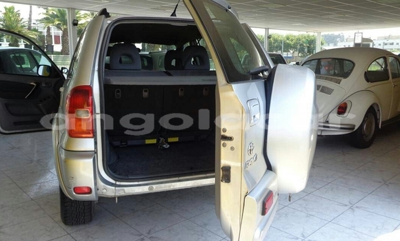 Comprar Novo Toyota RAV4 Outro Carro em Luanda em Luanda Province Comprar Novo Toyota RAV4 Outro Carro em Luanda em Luanda Province