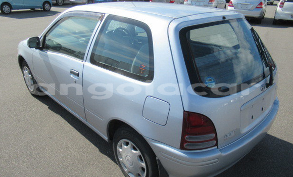 Comprar Novo Toyota Starlet Prata Carro em Luanda em Luanda Province Comprar Novo Toyota Starlet Prata Carro em Luanda em Luanda Province