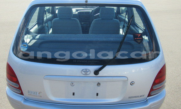 Comprar Novo Toyota Starlet Prata Carro em Luanda em Luanda Province Comprar Novo Toyota Starlet Prata Carro em Luanda em Luanda Province