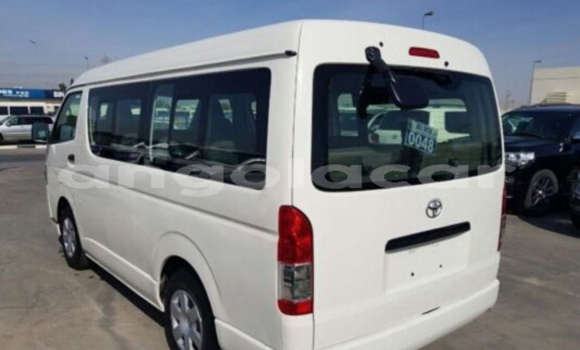 Comprar Novo Toyota Hiace Branco Carro em Luanda em Luanda Province Comprar Novo Toyota Hiace Branco Carro em Luanda em Luanda Province