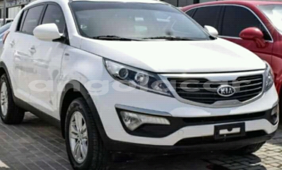 Comprar Novo Kia Sportage Branco Carro em Luanda em Luanda Province Comprar Novo Kia Sportage Branco Carro em Luanda em Luanda Province