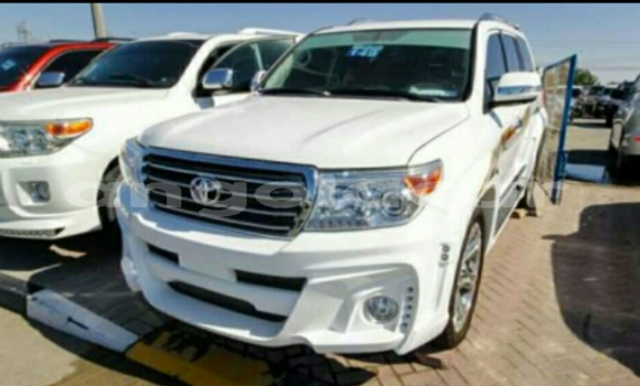 Comprar Novo Toyota Land Cruiser Branco Carro em Luanda em Luanda Province Comprar Novo Toyota Land Cruiser Branco Carro em Luanda em Luanda Province