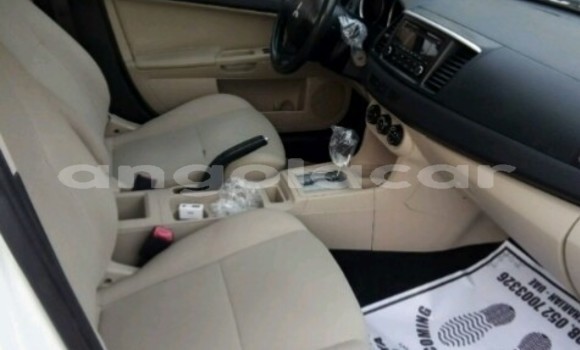 Acheter Neuf Voiture Mitsubishi Lancer Blanc à Luanda, Province de Luanda Acheter Neuf Voiture Mitsubishi Lancer Blanc à Luanda, Province de Luanda