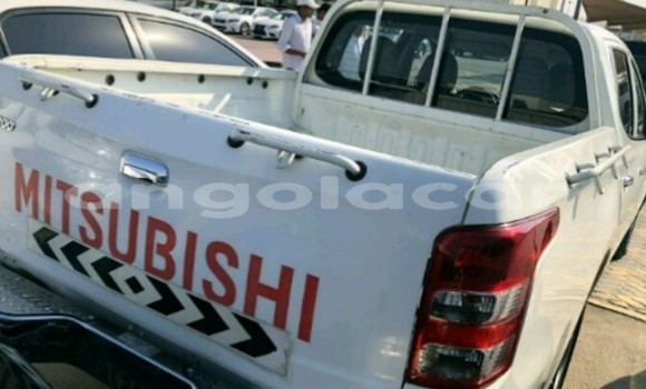 Comprar Novo Mitsubishi L200 Branco Carro em Luanda em Luanda Province Comprar Novo Mitsubishi L200 Branco Carro em Luanda em Luanda Province