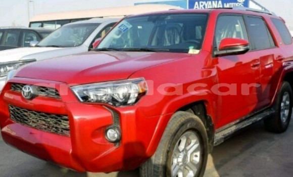 Acheter Neuf Voiture Toyota 4Runner Rouge à Luanda, Province de Luanda Acheter Neuf Voiture Toyota 4Runner Rouge à Luanda, Province de Luanda
