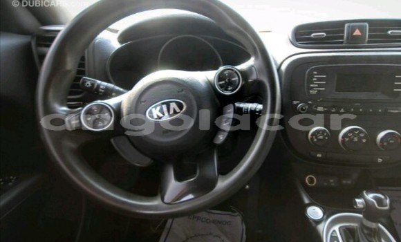 Acheter Neuf Voiture Kia Soul Rouge à Luanda, Province de Luanda Acheter Neuf Voiture Kia Soul Rouge à Luanda, Province de Luanda