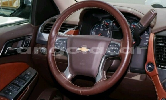 Acheter Neuf Voiture Chevrolet Tahoe Blanc à Luanda, Province de Luanda Acheter Neuf Voiture Chevrolet Tahoe Blanc à Luanda, Province de Luanda