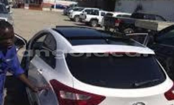 Comprar Novo Hyundai Accent Branco Carro em Benguela em Benguela Comprar Novo Hyundai Accent Branco Carro em Benguela em Benguela