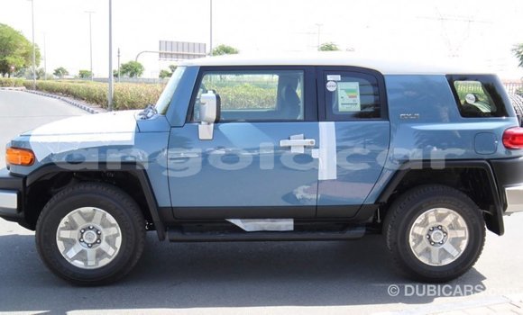 Acheter Import Voiture Toyota FJ Cruiser Bleu à Import - Dubai, Province de Bengo Acheter Import Voiture Toyota FJ Cruiser Bleu à Import - Dubai, Province de Bengo