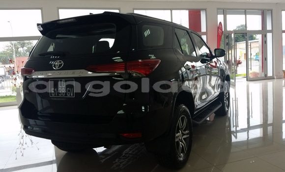 Comprar Novo Toyota Fortuner Prata Carro em Luena em Moxico Comprar Novo Toyota Fortuner Prata Carro em Luena em Moxico