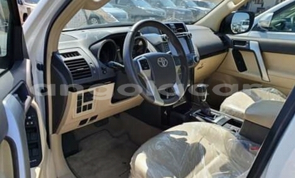 Comprar Novo Toyota Prado Branco Carro em Namibe em Namibe Province Comprar Novo Toyota Prado Branco Carro em Namibe em Namibe Province