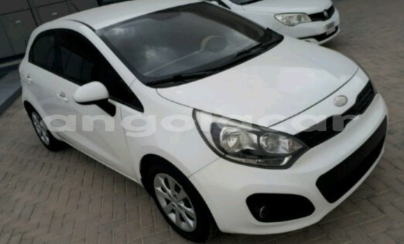 Buy New Kia rio White Car in Luanda in Luanda Province Buy New Kia rio White Car in Luanda in Luanda Province