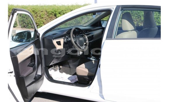 Acheter Import Voiture Toyota Corolla Blanc à Import - Dubai, Province de Bengo Acheter Import Voiture Toyota Corolla Blanc à Import - Dubai, Province de Bengo