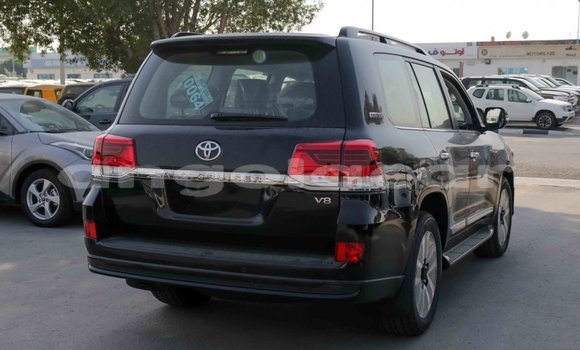 Comprar Importar Toyota Land Cruiser Preto Carro em Import - Dubai em Bengo Province Comprar Importar Toyota Land Cruiser Preto Carro em Import - Dubai em Bengo Province