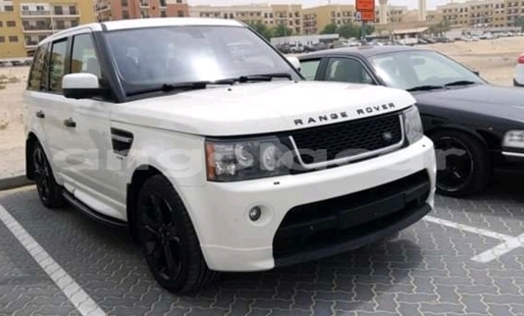 Buy New Land Rover Range Rover White Car in Luanda in Luanda Province Buy New Land Rover Range Rover White Car in Luanda in Luanda Province