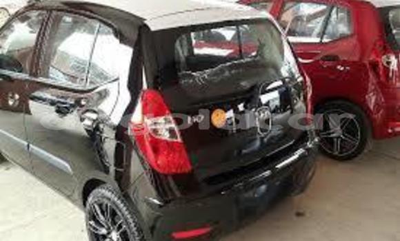 Comprar Usado Hyundai i10 Prata Carro em Luena em Moxico Comprar Usado Hyundai i10 Prata Carro em Luena em Moxico