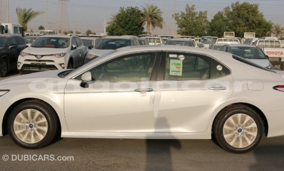 Comprar Importar Toyota Camry Branco Carro em Import - Dubai em Bengo Province Comprar Importar Toyota Camry Branco Carro em Import - Dubai em Bengo Province