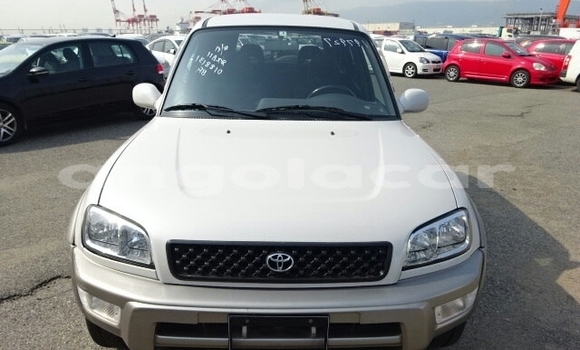 Comprar Novo Toyota RAV4 Branco Carro em Luanda em Luanda Province Comprar Novo Toyota RAV4 Branco Carro em Luanda em Luanda Province