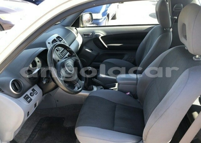 Big with watermark toyota rav4 luanda province luanda 5603
