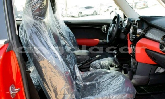 Acheter Neuf Voiture MINI Cooper Rouge à Luanda, Province de Luanda Acheter Neuf Voiture MINI Cooper Rouge à Luanda, Province de Luanda