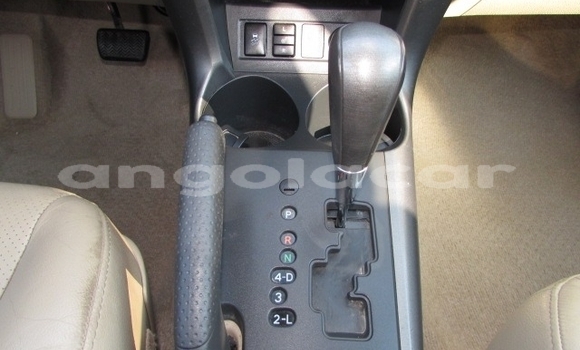 Comprar Usado Toyota RAV4 Vermelho Carro em Luanda em Luanda Province Comprar Usado Toyota RAV4 Vermelho Carro em Luanda em Luanda Province