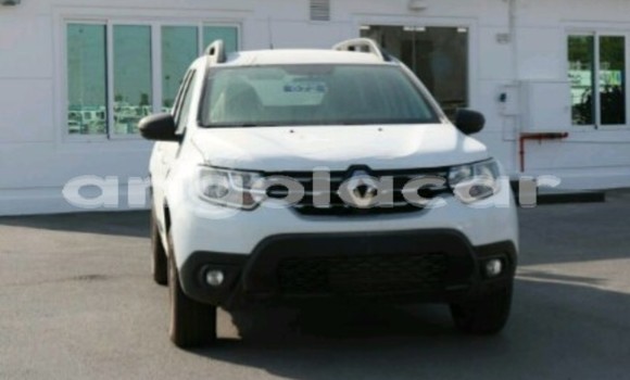 Buy New Renault Duster White Car in Luanda in Luanda Province Buy New Renault Duster White Car in Luanda in Luanda Province