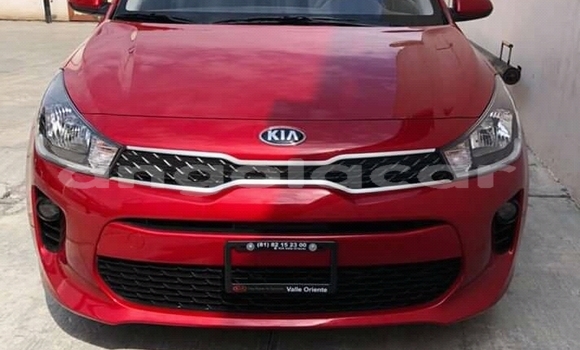 Acheter Neuf Voiture Kia rio Rouge à Luena, Moxico Acheter Neuf Voiture Kia rio Rouge à Luena, Moxico