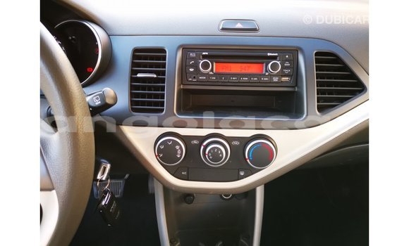 Acheter Import Voiture Kia Picanto Blanc à Import - Dubai, Province de Bengo Acheter Import Voiture Kia Picanto Blanc à Import - Dubai, Province de Bengo