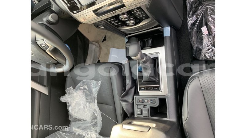 Big with watermark toyota prado bengo province import dubai 5647