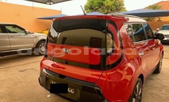 Comprar Usado Kia Soul Vermelho Carro em Luena em Moxico Comprar Usado Kia Soul Vermelho Carro em Luena em Moxico