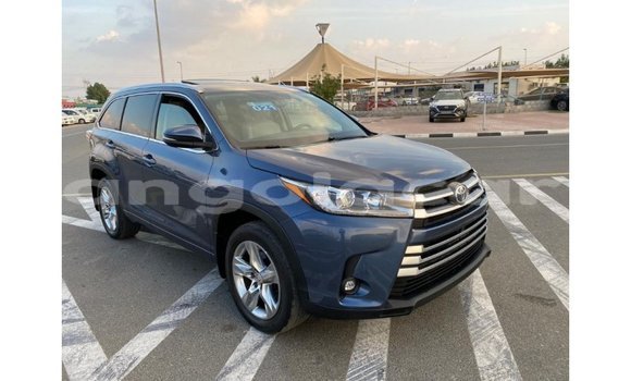 Comprar Importar Toyota Highlander Azul Carro em Import - Dubai em Bengo Province Comprar Importar Toyota Highlander Azul Carro em Import - Dubai em Bengo Province
