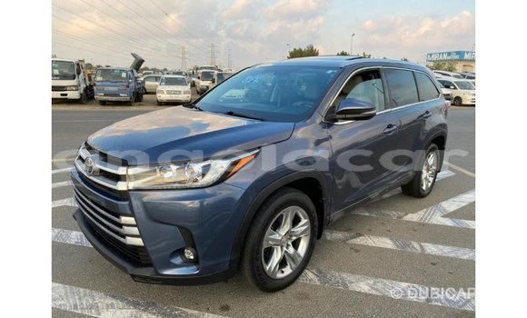 Comprar Importar Toyota Highlander Azul Carro em Import - Dubai em Bengo Province Comprar Importar Toyota Highlander Azul Carro em Import - Dubai em Bengo Province