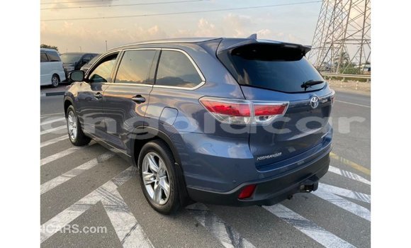 Comprar Importar Toyota Highlander Azul Carro em Import - Dubai em Bengo Province Comprar Importar Toyota Highlander Azul Carro em Import - Dubai em Bengo Province
