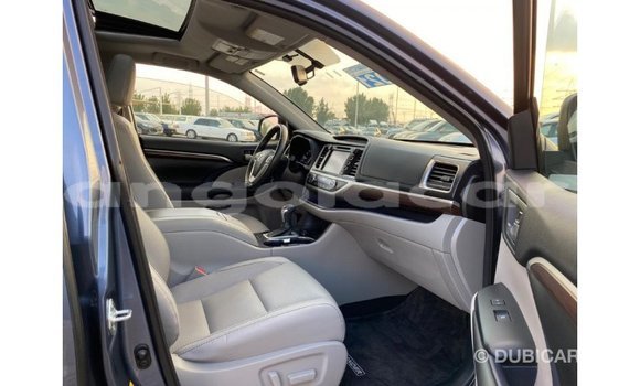 Comprar Importar Toyota Highlander Azul Carro em Import - Dubai em Bengo Province Comprar Importar Toyota Highlander Azul Carro em Import - Dubai em Bengo Province