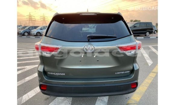 Comprar Importar Toyota Highlander Verde Carro em Import - Dubai em Bengo Province Comprar Importar Toyota Highlander Verde Carro em Import - Dubai em Bengo Province