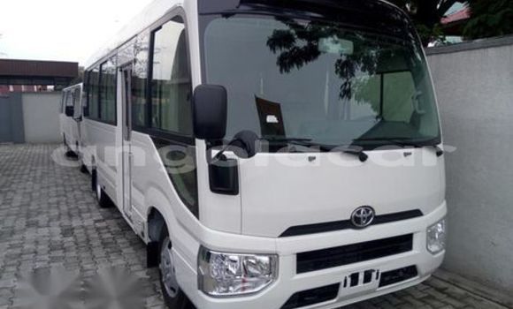 Buy New Toyota Coaster White Car in Luena in Moxico Buy New Toyota Coaster White Car in Luena in Moxico