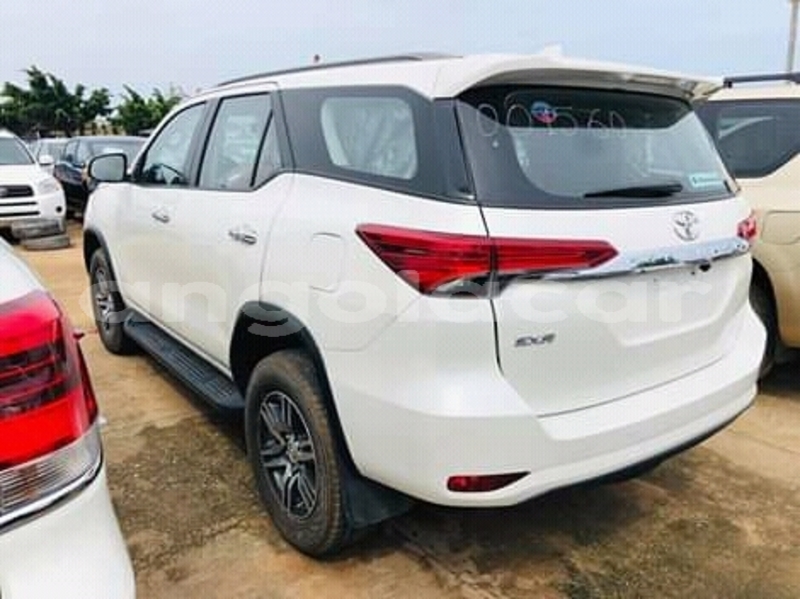 Big with watermark toyota fortuner moxico luena 5665