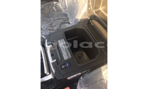 Buy Import Toyota Land Cruiser Black Car in Import - Dubai in Bengo Province Buy Import Toyota Land Cruiser Black Car in Import - Dubai in Bengo Province