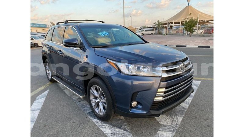 Big with watermark toyota highlander bengo province import dubai 5681