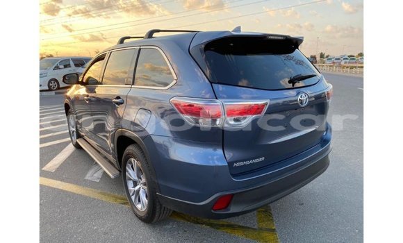 Comprar Importar Toyota Highlander Azul Carro em Import - Dubai em Bengo Province Comprar Importar Toyota Highlander Azul Carro em Import - Dubai em Bengo Province