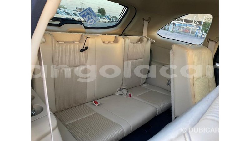 Big with watermark toyota highlander bengo province import dubai 5681
