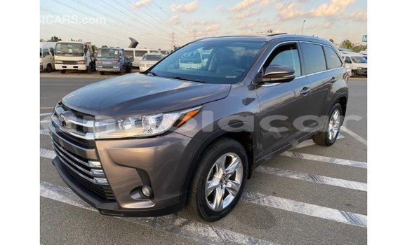 Comprar Importar Toyota Highlander Outro Carro em Import - Dubai em Bengo Province Comprar Importar Toyota Highlander Outro Carro em Import - Dubai em Bengo Province