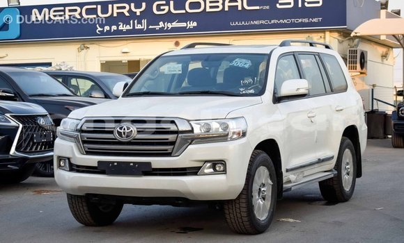 Comprar Importar Toyota Land Cruiser Branco Carro em Import - Dubai em Bengo Province Comprar Importar Toyota Land Cruiser Branco Carro em Import - Dubai em Bengo Province